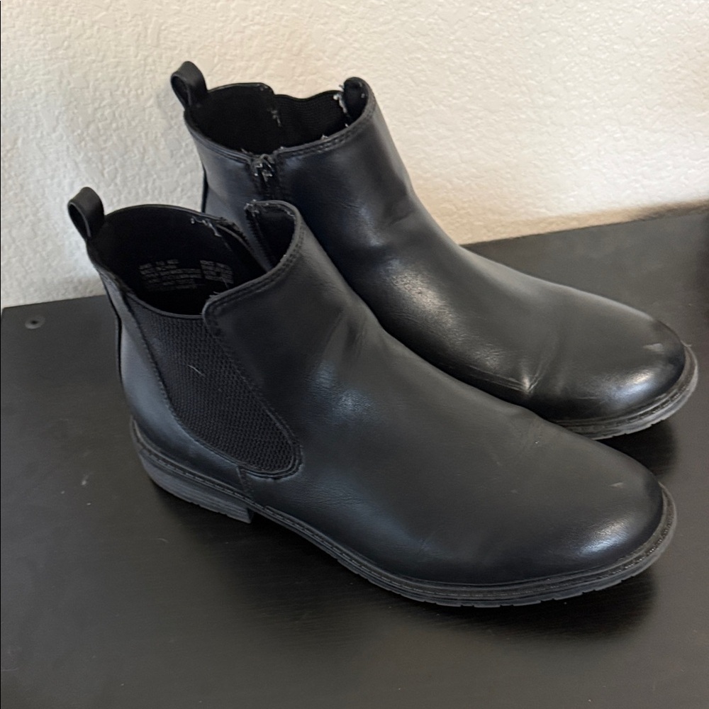 Sonoma Classic Black Ankle Booties - Picture 2 of 7